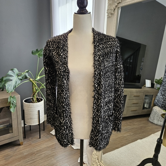 Fuzzy cardigan (xs) - Picture 2 of 8